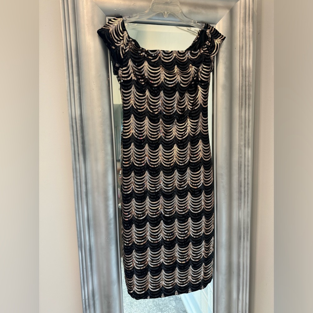 Premier Amour- size 8- perfect for your next fancy occasion!